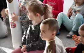 Galeria aktualności Wizyta Komendanta Straży Miejskiej w Płońsku w Przedszkolu Przyjaci&oacute;ł Kubusia Puchatka&nbsp; 19