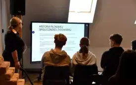 Galeria aktualności "Nieobojętni" - nowy cykl międzypokoleniowych spotkań edukacyjnych 1