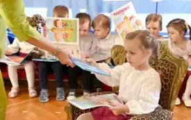 Galeria aktualności Uroczyste pasowanie na przedszkolaka w Przedszkolu nr 2 im. Kubusia Puchatka w Płońsku 13