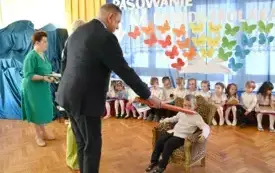 Galeria aktualności Uroczyste pasowanie na przedszkolaka w Przedszkolu nr 2 im. Kubusia Puchatka w Płońsku 22