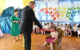 Galeria aktualności Uroczyste pasowanie na przedszkolaka w Przedszkolu nr 2 im. Kubusia Puchatka w Płońsku 28
