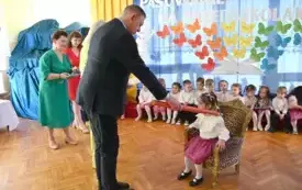 Galeria aktualności Uroczyste pasowanie na przedszkolaka w Przedszkolu nr 2 im. Kubusia Puchatka w Płońsku 47
