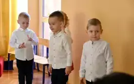 Galeria aktualności Uroczyste pasowanie na przedszkolaka w Przedszkolu nr 2 im. Kubusia Puchatka w Płońsku 61