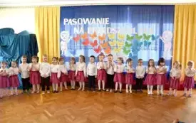 Galeria aktualności Uroczyste pasowanie na przedszkolaka w Przedszkolu nr 2 im. Kubusia Puchatka w Płońsku 70