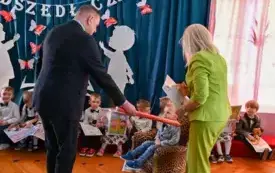 Galeria aktualności Uroczyste pasowanie na przedszkolaka w Przedszkolu nr 2 im. Kubusia Puchatka w Płońsku 99