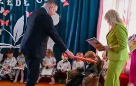 Galeria aktualności Uroczyste pasowanie na przedszkolaka w Przedszkolu nr 2 im. Kubusia Puchatka w Płońsku 111