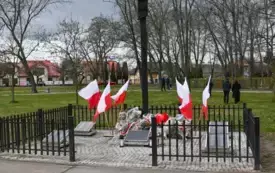 OBCHODY 85. ROCZNICY ZBRODNI KATYŃSKIEJ ORAZ 15. ROCZNICY KATASTROFY SMOLEŃSKIEJ 5
