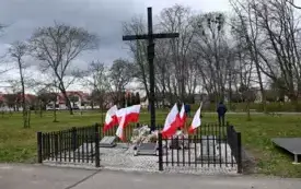 OBCHODY 85. ROCZNICY ZBRODNI KATYŃSKIEJ ORAZ 15. ROCZNICY KATASTROFY SMOLEŃSKIEJ 6