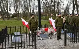 OBCHODY 85. ROCZNICY ZBRODNI KATYŃSKIEJ ORAZ 15. ROCZNICY KATASTROFY SMOLEŃSKIEJ 14