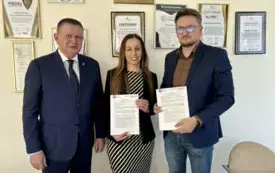 Galeria aktualności Umowa na budowę boiska przy ul. Kopernika wraz z obiektami rozgrzewkowymi podpisana&nbsp; 4