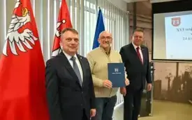 Galeria aktualności Podziękowania podczas XVI Sesji Rady Miejskiej w Płońsku 1