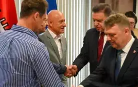 Galeria aktualności Podziękowania podczas XVI Sesji Rady Miejskiej w Płońsku 2