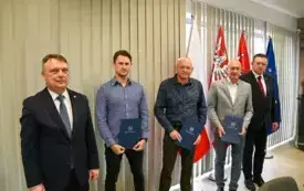 Galeria aktualności Podziękowania podczas XVI Sesji Rady Miejskiej w Płońsku 7
