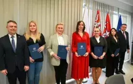 Galeria aktualności Podziękowania podczas XVI Sesji Rady Miejskiej w Płońsku 13