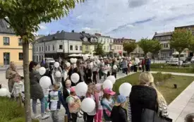 Galeria aktualności Międzypokoleniowy Spacer Senior&oacute;w oraz Dzieci 14