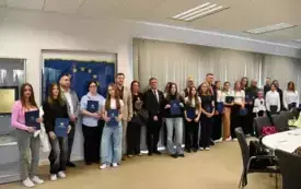 Galeria aktualności Wręczenie awans&oacute;w zawodowych nauczycielom oraz nagr&oacute;d uczniom i sportowcom podczas sesji Rady Miejskiej w Płońsku 12
