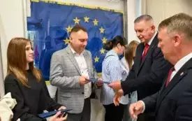 Galeria aktualności Wręczenie awans&oacute;w zawodowych nauczycielom oraz nagr&oacute;d uczniom i sportowcom podczas sesji Rady Miejskiej w Płońsku 14