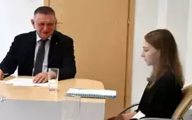 Galeria aktualności Uczniowie SP4 reprezentantami Płońska w XXXI Sejmie Dzieci i Młodzieży 4