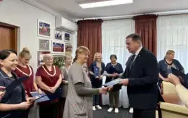 Galeria aktualności Podziękowania Burmistrza dla pracownik&oacute;w niepedagogicznych SP3 3