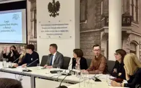 Galeria aktualności Pierwsze obrady Młodzieżowej Rady Miejskiej w Płońsku 8