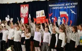 Galeria aktualności Występ słowno-muzyczny z okazji Święta Niepodległości 5