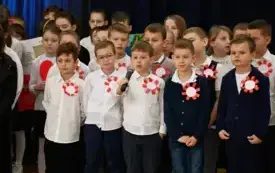 Galeria aktualności Występ słowno-muzyczny z okazji Święta Niepodległości 6