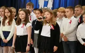 Galeria aktualności Występ słowno-muzyczny z okazji Święta Niepodległości 13