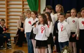 Galeria aktualności Występ słowno-muzyczny z okazji Święta Niepodległości 15