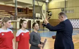 Galeria aktualności Mistrzostwa Płońska w Halowej Piłce Nożnej Dziewcząt Szk&oacute;ł Średnich 6