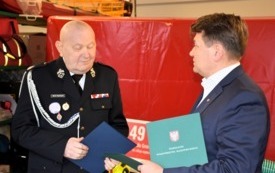 Galeria aktualności Mikołajkowe prezenty dla Ochotniczej Straży Pożarnej Płońsk 3