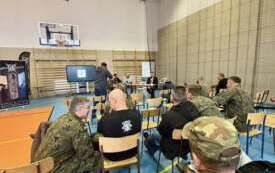 Galeria aktualności Militaria i bezpieczeństwo cywilne &ndash; wyjątkowe wydarzenie w płońskim LO 8