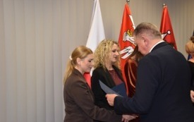 Galeria aktualności Sesja Rady Miejskiej w Płońsku pełna gratulacji i wyr&oacute;żnień 13