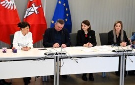 Galeria aktualności Z budżetu Miasto Płońsk do każdego małego Płońszczanina w żłobku dopłacamy 300 zł miesięcznie 1