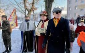 Galeria aktualności Barwny Orszak Trzech Kr&oacute;li przeszedł ulicami Płońska 25