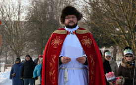 Galeria aktualności Barwny Orszak Trzech Kr&oacute;li przeszedł ulicami Płońska 63