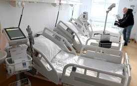 Galeria aktualności Płoński szpital z nowymi karetkami i sprzętem medycznym 4