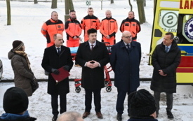 Galeria aktualności Płoński szpital z nowymi karetkami i sprzętem medycznym 13