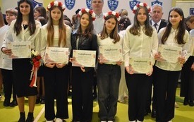 Galeria aktualności Jubileuszowa XXV edycja Konkursu &bdquo;B&oacute;g&ndash;Honor&ndash;Ojczyzna w dziejach kultury narodowej&rdquo; 23