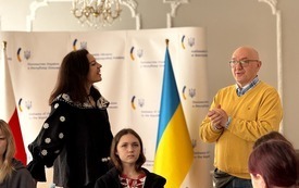 Galeria aktualności Dzieci z Ukrainy odwiedziły Ambasadę w Warszawie 11