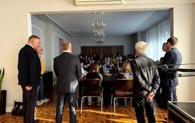 Galeria aktualności Dzieci z Ukrainy odwiedziły Ambasadę w Warszawie 13