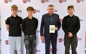 Galeria aktualności Zaproszenie na uroczystość zakończenia roku szkolnego maturzyst&oacute;w 3