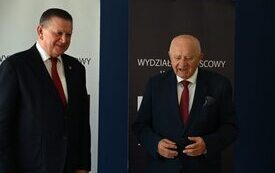 Galeria aktualności Konferencja naukowa poświęcona rozwojowi społeczno-gospodarczemu wojew&oacute;dztwa mazowieckiego 4