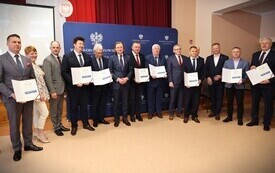 Galeria aktualności MAZOWIECKI URZĄD WOJEW&Oacute;DZKI W WARSZAWIE RZECZNIK PRASOWY WOJEWODY MAZOWIECKIEGO tel.: 22 695 60 63 fax: 22 695 62 50 e-mail: rzecznik@mazowieckie.pl KOMUNIKAT, 15 kwietnia 2026 r.  1