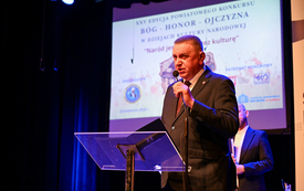 Galeria aktualności Jubileuszowa gala XXV edycji konkursu "B&oacute;g, Honor, Ojczyzna" 34
