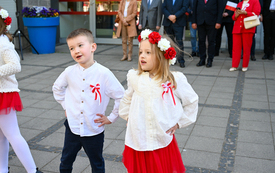 Galeria aktualności Święto Flagi przed płońskim ratuszem 10