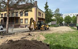Galeria aktualności Rozpoczęła się realizacja zielonej przestrzeni edukacyjnej przy Przedszkolu nr 3 w Płońsku 6