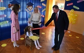Galeria aktualności Pasowanie na przedszkolaka w Przedszkolu Przyjaci&oacute;ł Kubusia Puchatka 2