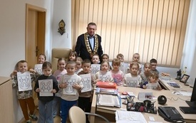 Galeria aktualności Przedszkolaki z wizytą w płońskim ratuszu 17