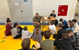 Galeria aktualności Uczniowie poznają świat służby wojskowej 2