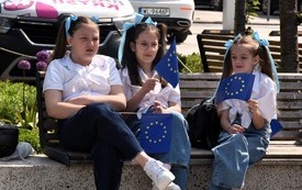 Galeria aktualności Płońsk tańczy belgijkę, czyli unijne miliony oczami naszej młodzieży 14